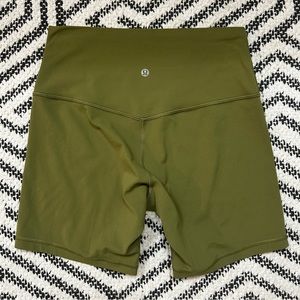 Lululemon Align High Rise Shorts 6”